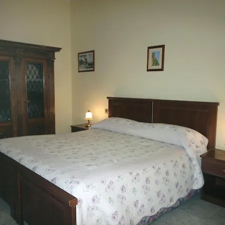 Guest house Tresor Petit *